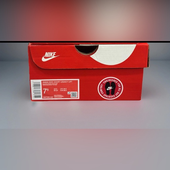 Nike Court Legacy Lift Sneakers - Picture 8 of 9